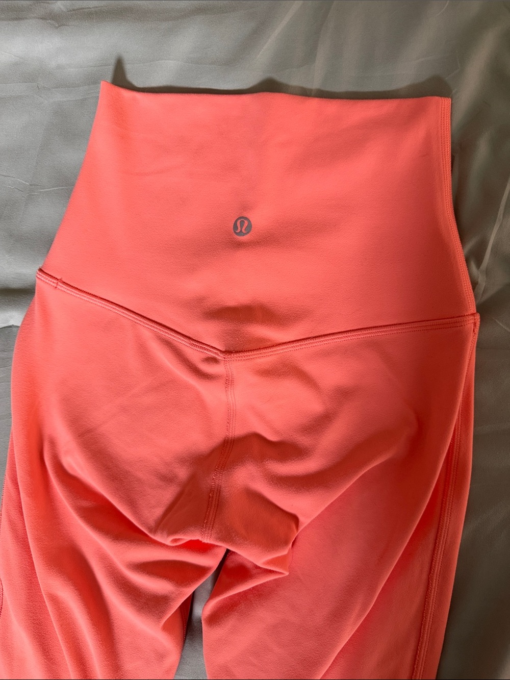 lululemon athletica High-Rise Coral-Peach Performance Shorts size 2. J2